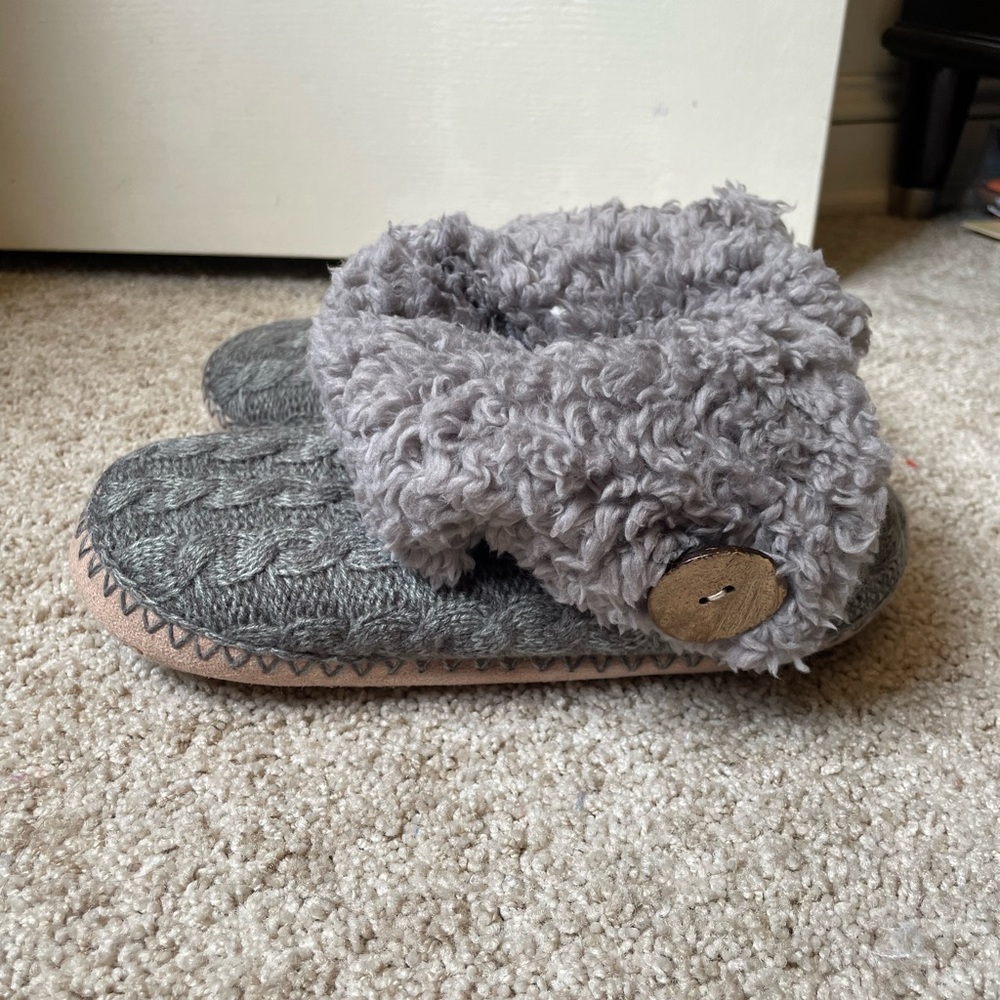 Grey fuzzy slippers